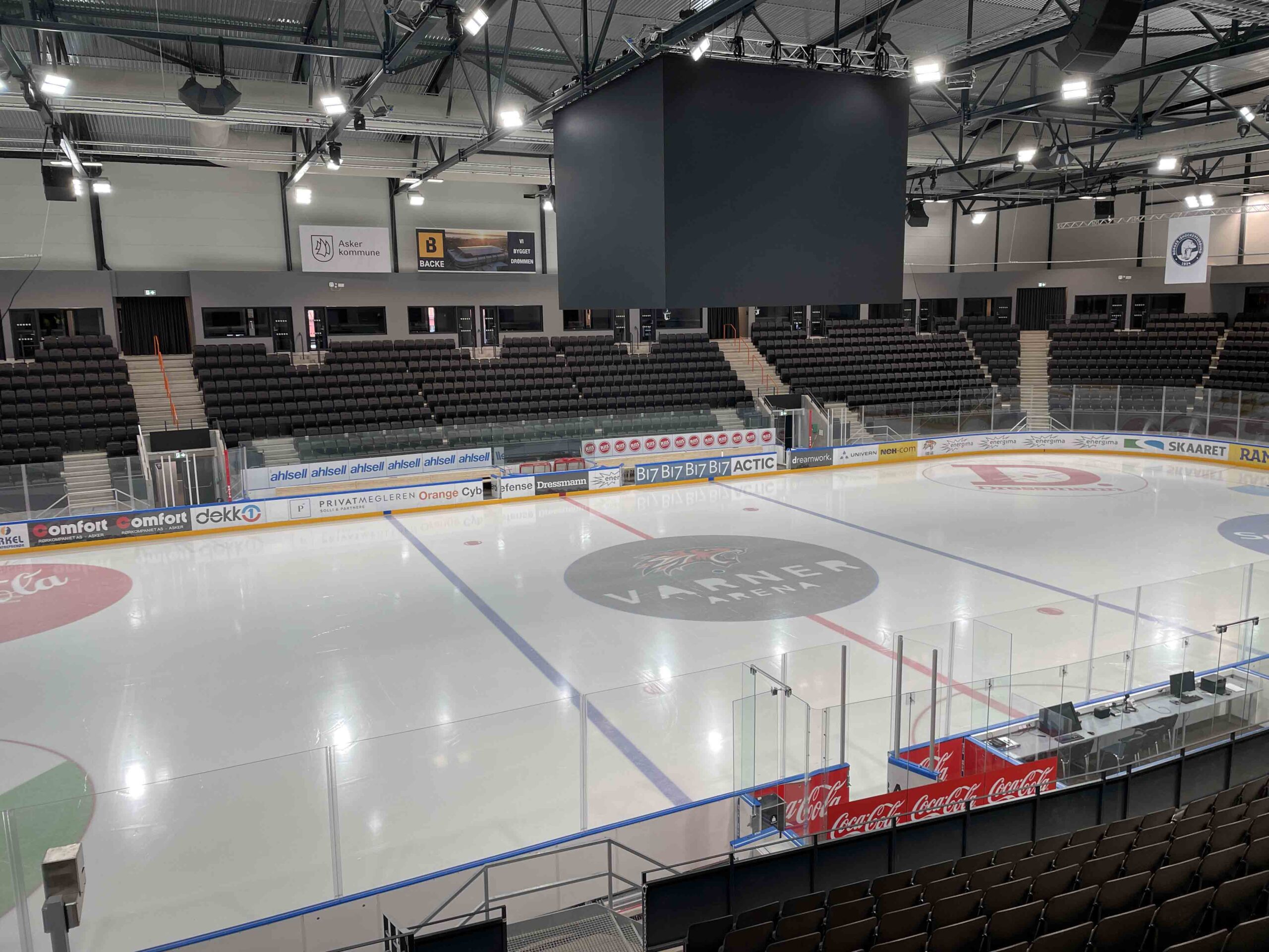 Varner Arena – Ishall (2022)